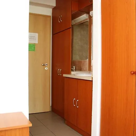 Szombathelyi Egyetemi Kollegium * סזומבאת'לי