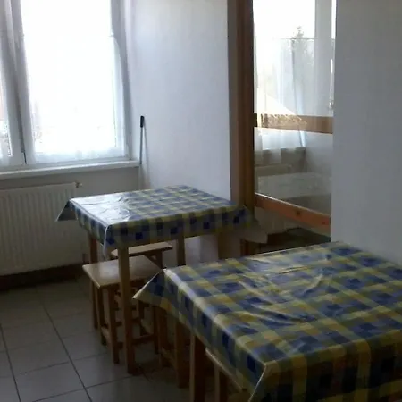 אכסניה Szombathelyi Egyetemi Kollegium *