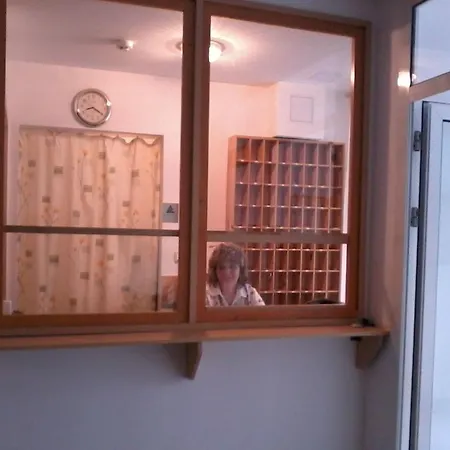 אכסניה Szombathelyi Egyetemi Kollegium סזומבאת'לי